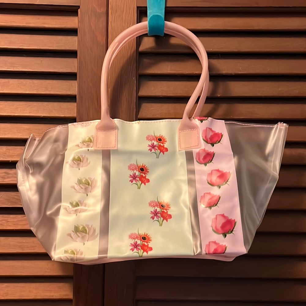 Small flowered tote bag